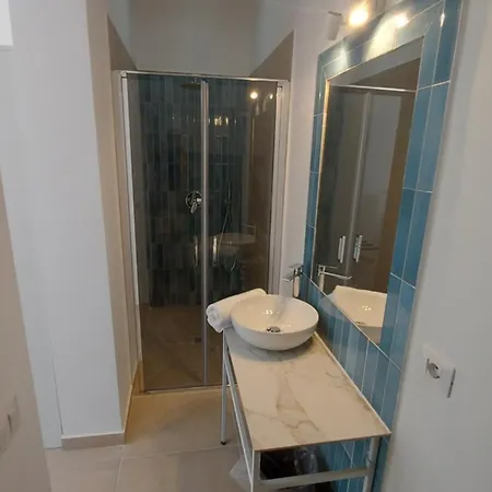 Mondello House Vendégház 3*