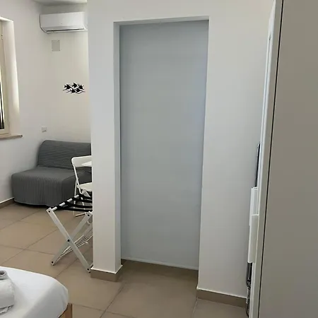 Mondello House Vendégház 3*